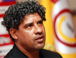 Rijkaard ligin favorisini ilan etti