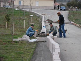 Gölbaşı kaldırımları yenileniyor