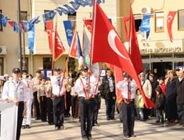 İzciler Çanakkale Şehitlerini unutmadı