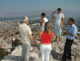 Turistler Kadifekale'ye uğramadan gitmiyor