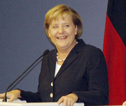 Merkel, Alman devleriyle geliyor